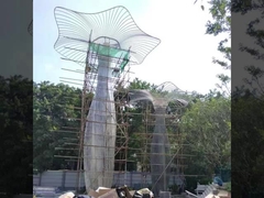 Escultura de acero inoxidable