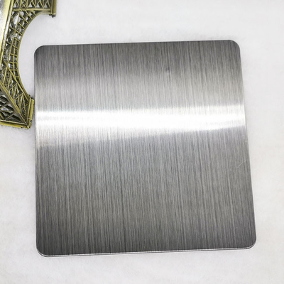 La hoja de acero inoxidable PVD del color del negro de la rayita del satén SS430 cubrió
