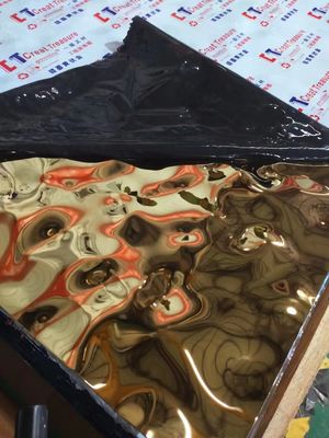 Buen precio hoja de acero inoxidable de la ondulación del agua del Ti-oro del espejo de 4X8feet 8K para la decoración del techo en línea