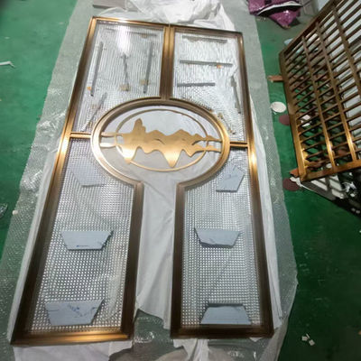 Buen precio Diseño moderno de metal hueco rosa oro de acero inoxidable partición y divisor Pvd recubrimiento habitación privada en línea