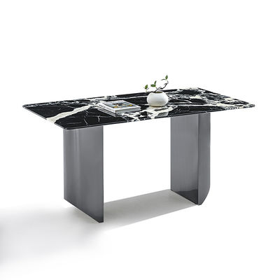 Buen precio Tamaño personalizado Tejilla de mesa de piedra sinterizada Negro de color espejo Base de acero inoxidable Mesa de comedor en línea