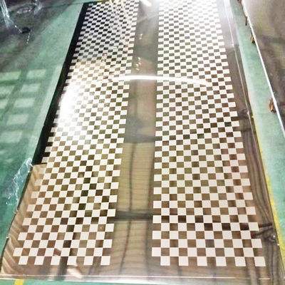 Buen precio Hoja de acero inoxidable grabada al agua fuerte estilo simple del color oro del espejo 8K en línea