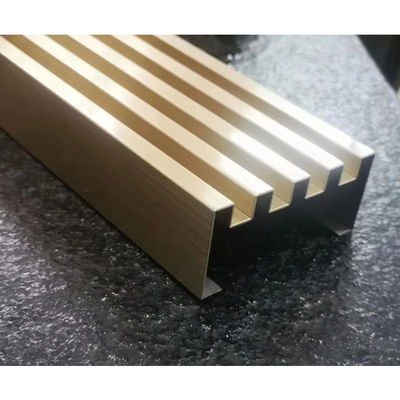 Buen precio 304 color oro rosa bronce vibración de acero inoxidable con patrones antiguos para paneles de revestimiento de paredes en línea