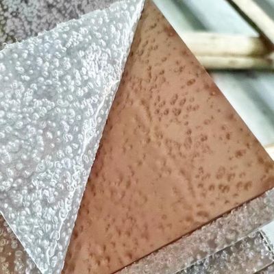 Buen precio Martillo patrón de arte de color hoja de acero inoxidable para el diseño de interiores en línea