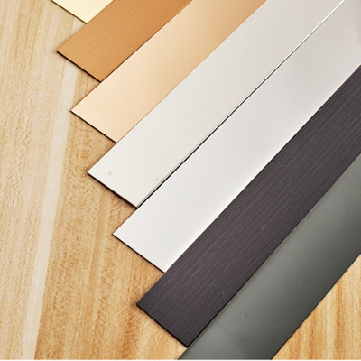 Color negro plateado personalizado 304 Brushed SS Baseboard Color Oro Champagne Oro espejo pulido 316L Acero inoxidable