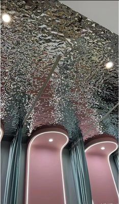 Buen precio Espejo de la onda de agua 8k 4 * 8ft 4 * 10 ft Proyecto de decoración de pared y techo de acero inoxidable en línea