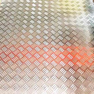 Buen precio Placa de acero inoxidable con diseño de cuadros de 4 mm, 5 mm y 6 mm de espesor SUS 304 316 201 para escaleras en línea