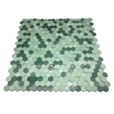 Tejas de mosaico decorativo hexagonal verde con gradiente - Tejas de pared y suelo hexagonales de metal cepillado para hotel / cocina / baño
