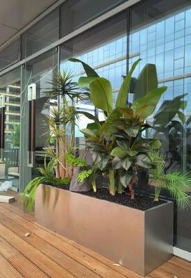 Buen precio Caja de plantación de malla de acero inoxidable con forro de musgo - dimensiones personalizadas en línea