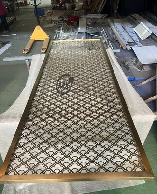 Buen precio Diseno de pantalla de acero inoxidable de diseño delgado con revestimiento PVD Titanio y espejo 8k Polaco para divisor de espacio decorativo en línea