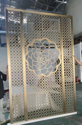 Buen precio Classical Stainless Steel Partition with Floral & Leaf Motif en línea
