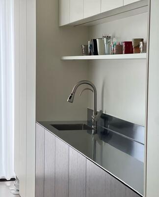 Buen precio Fregadero de preparación de barra de acero inoxidable de 15 pulgadas resistente a los arañazos, de empotrar en línea