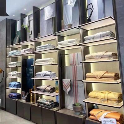 Buen precio Los gabinetes de exhibición antioxidantes del metal SUS304 pulieron con chorro de arena el soporte de exhibición de acero inoxidable en línea